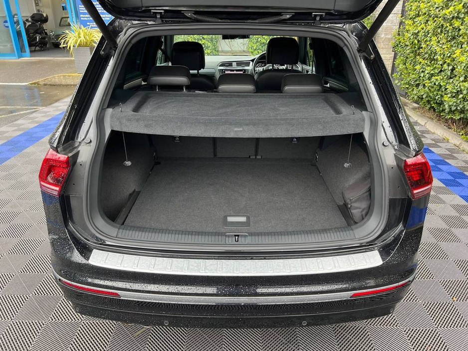 2018 Volkswagen Tiguan - image 14