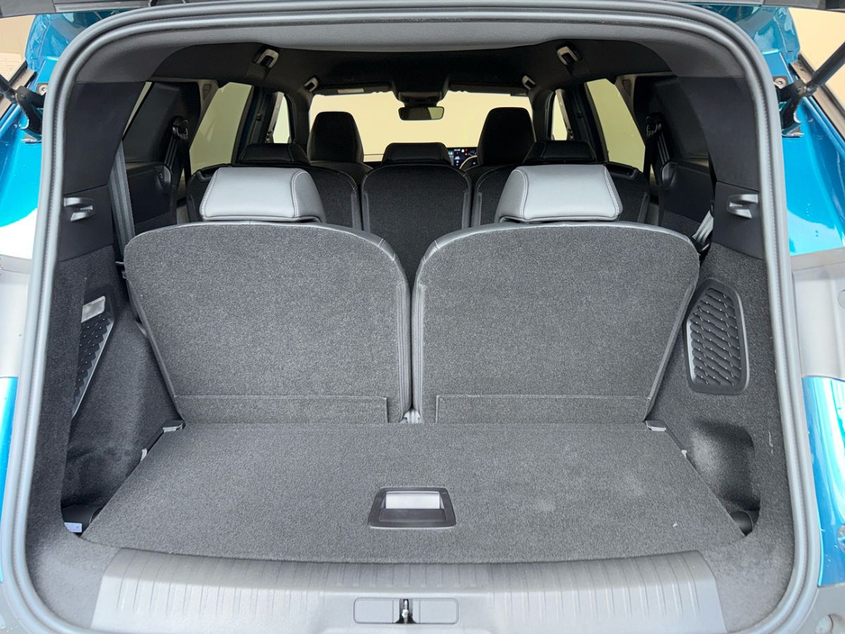 2026 Peugeot 5008 - image 9