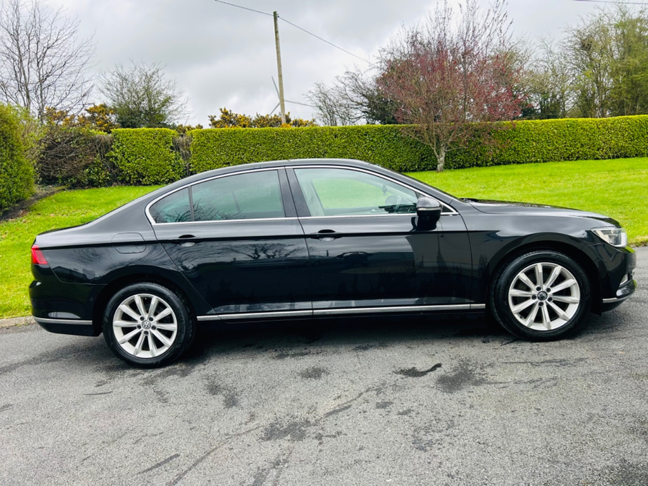 2016 Volkswagen Passat - image 6