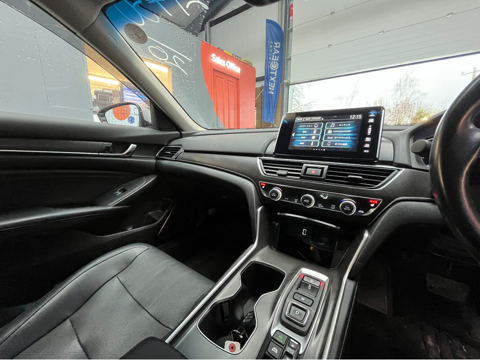 2020 Honda Accord 2020 HONDA ACCORD EX 2.0 AUTOMATIC / CRUISE CONTROL / REVERSE CAMERA / ELECTRIC MEMORY & HEATED SEATS / PADDLE SHIFTERS / HEATED REAR SEATS