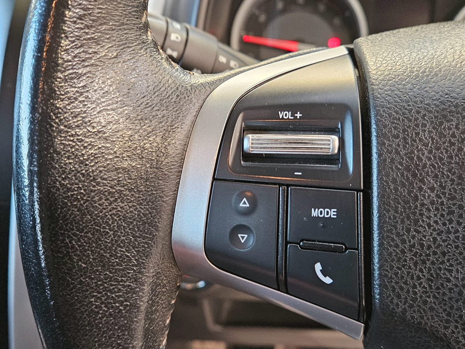 2019 Isuzu D-MAX - image 7