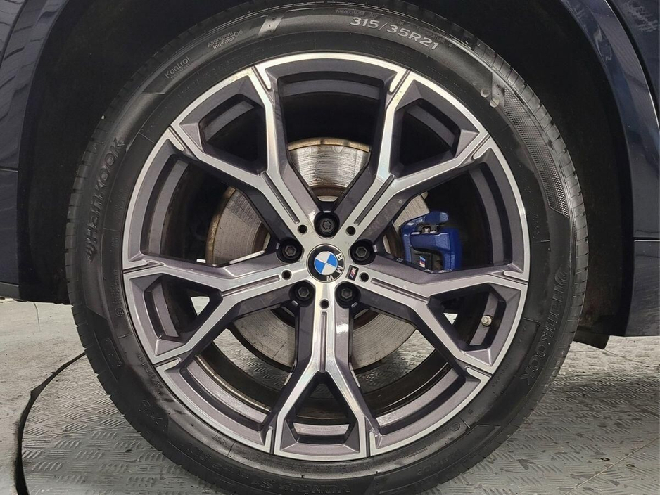 2021 BMW X5 - image 13