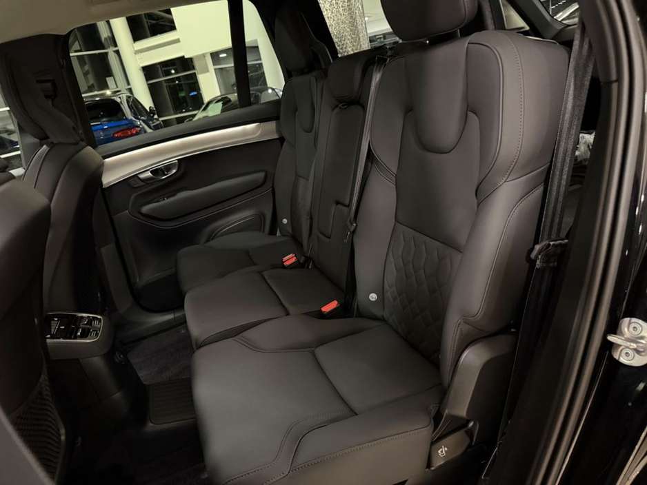 2025 Volvo XC90 - image 19