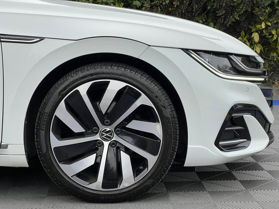 2022 Volkswagen Arteon - image 9