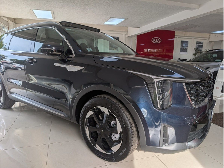 2026 Kia Sorento - image 5