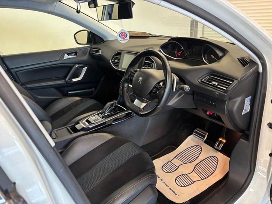 2019 Peugeot 308 1.5 BlueHDi 130bhp Auto Allure €13,950