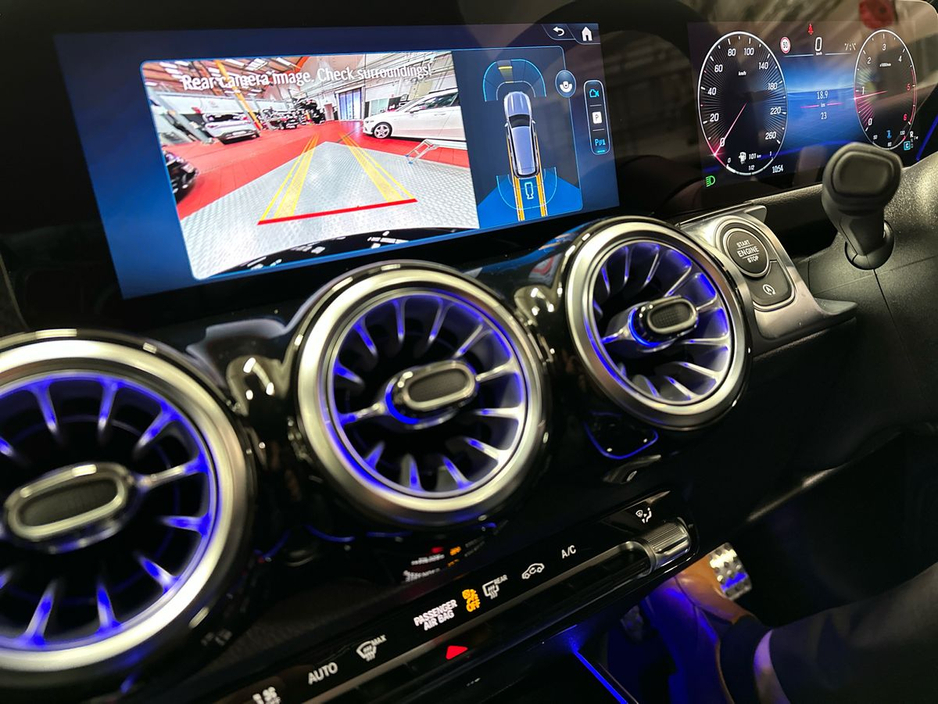 2026 Mercedes-Benz GLB - image 8