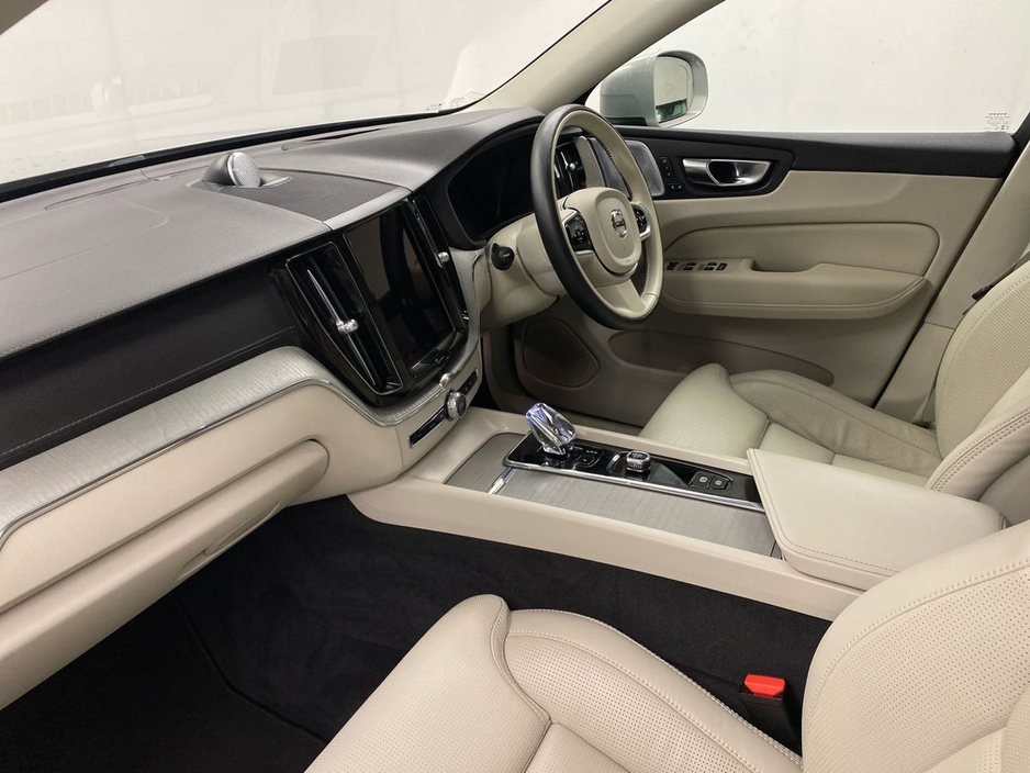 2024 Volvo XC60 2 YEARS SELKT WARRANTY ULTRA T6 PHEV €62,995