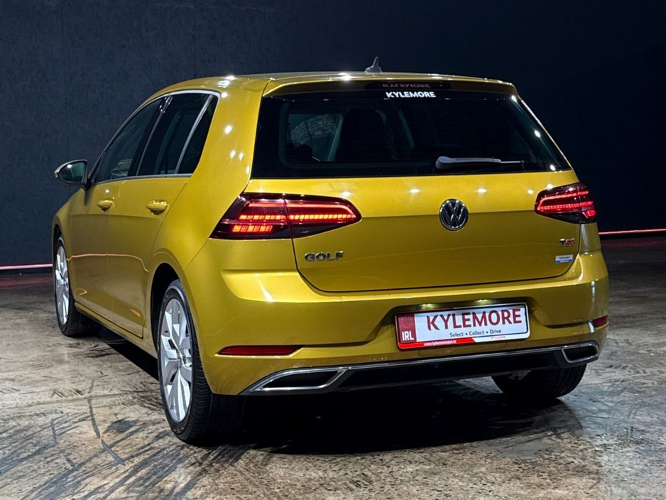 2018 Volkswagen Golf - image 5