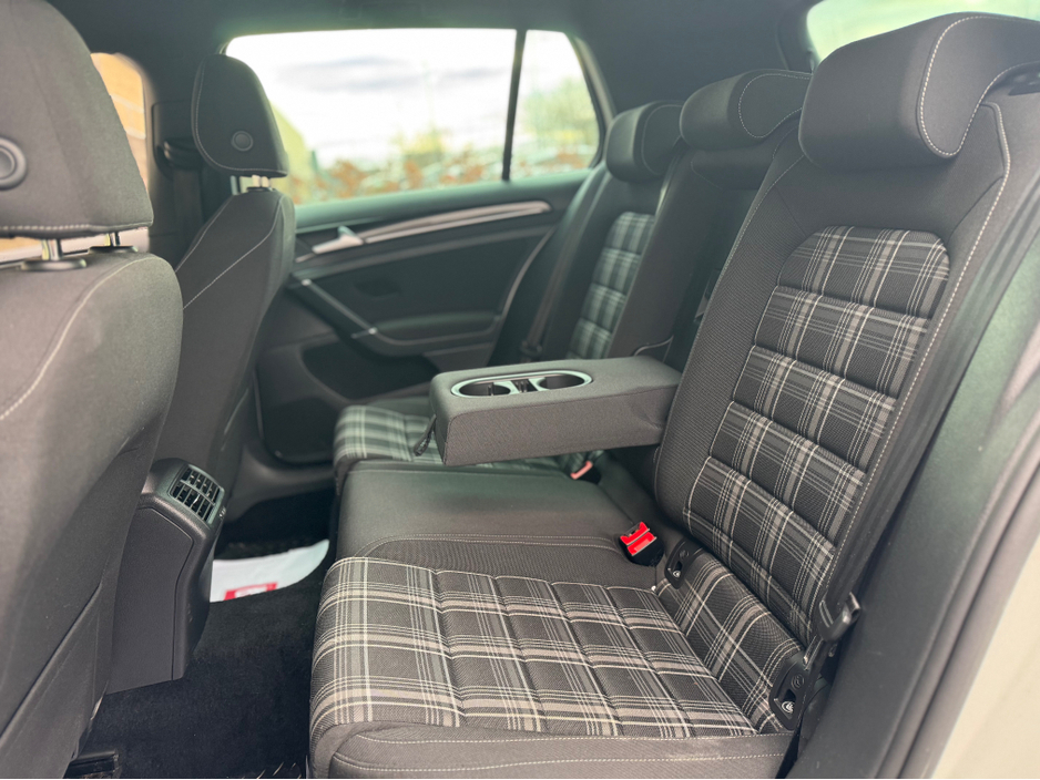 2017 Volkswagen Golf GTD 2.0 MANUAL *FULL SERVICE HISTORY* €18,995