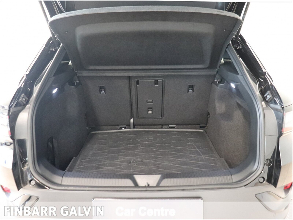 2023 Volkswagen ID.4 - image 15