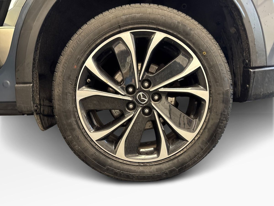 2022 Mazda CX-5 - image 5