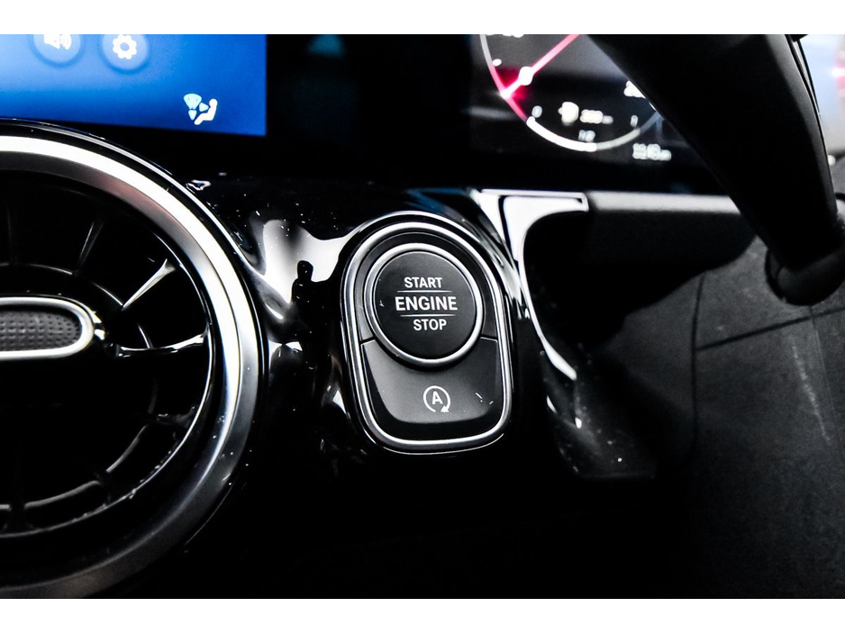 2025 Mercedes-Benz GLA Class 200d Sport Executive Auto €54,850