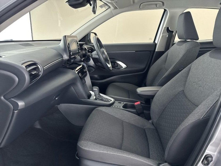 2023 Toyota Yaris Cross LUNA €27,950