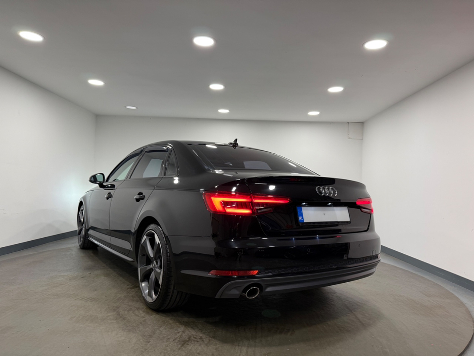 2017 Audi A4 - image 8