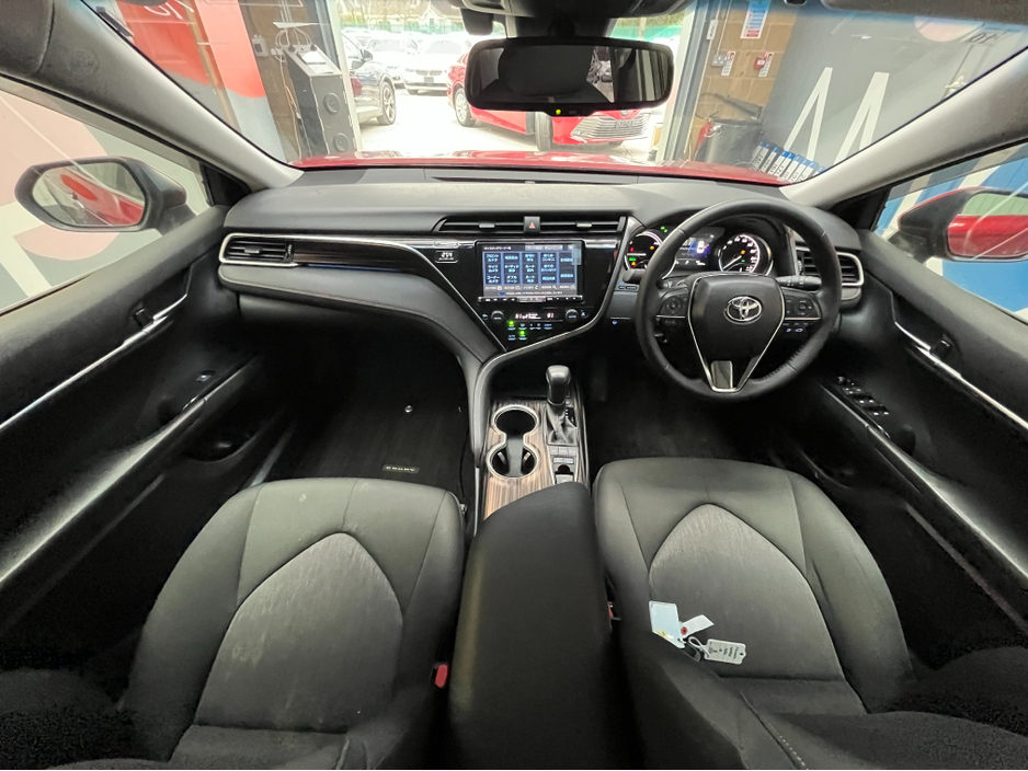 2018 Toyota Camry - image 16
