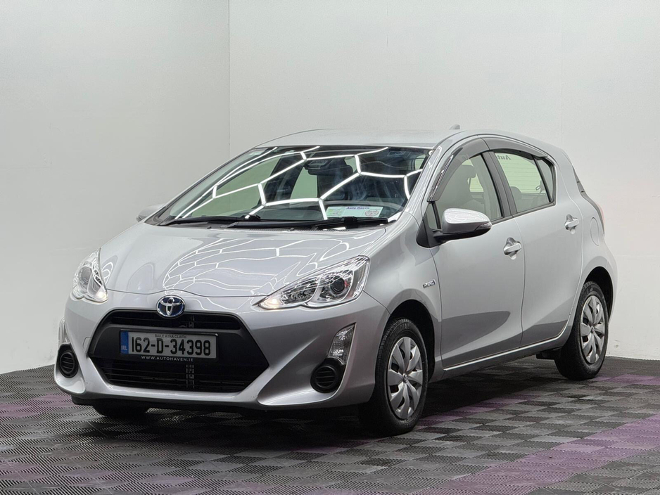 2016 Toyota Aqua - image 3