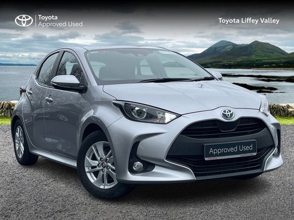 2023 Toyota Yaris 1.5 HYBRID LUNA AUTO €23,950