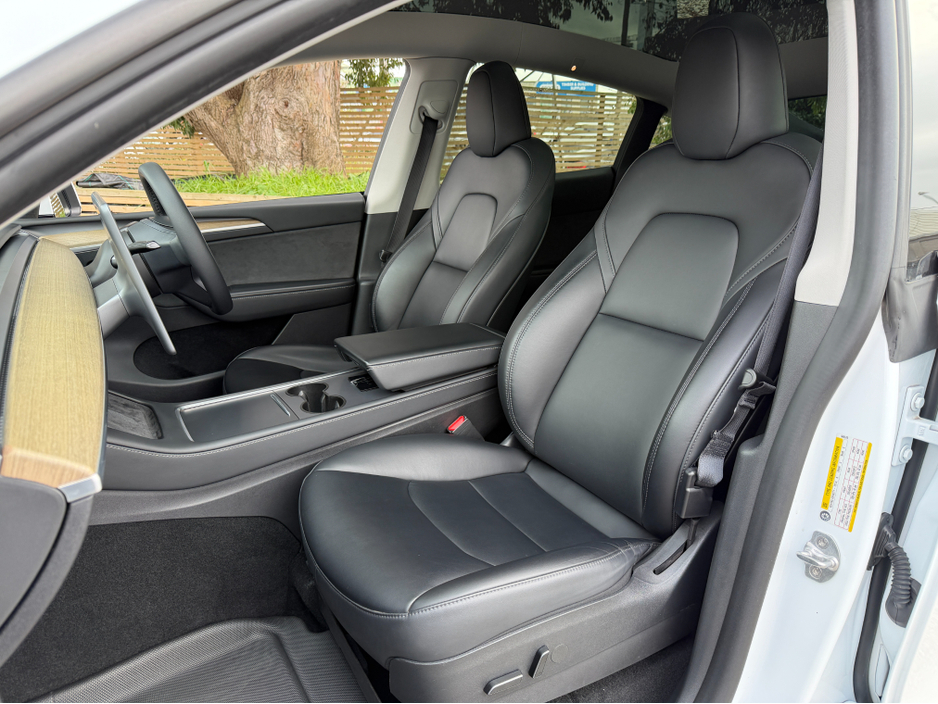 2022 Tesla Model Y - image 27