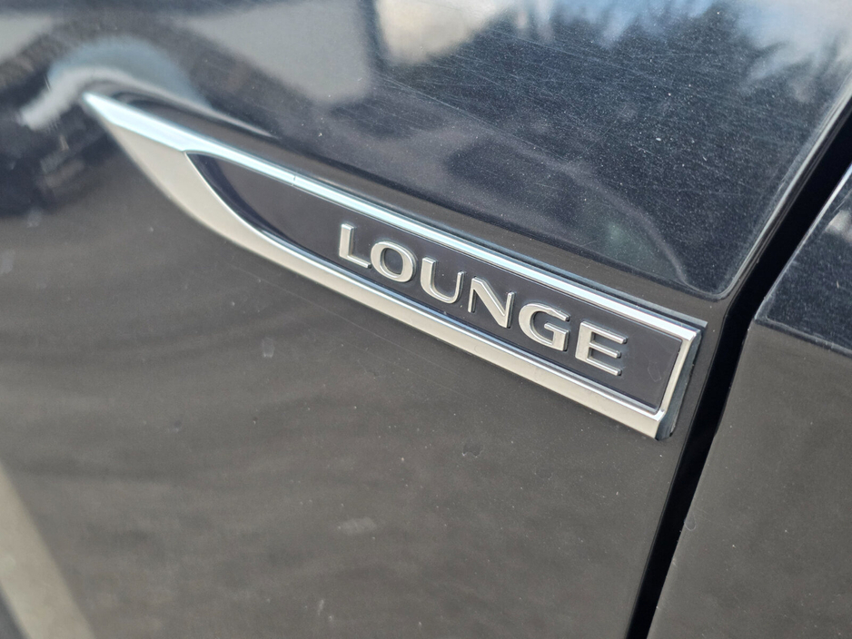 2016 Volkswagen Golf - image 14