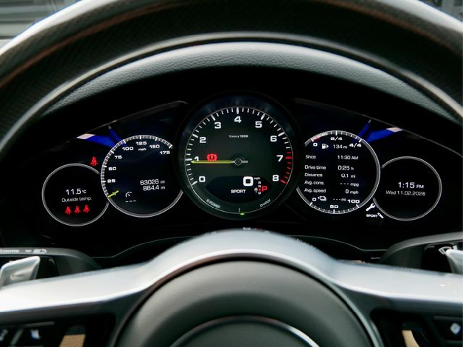 2021 Porsche Cayenne - image 15