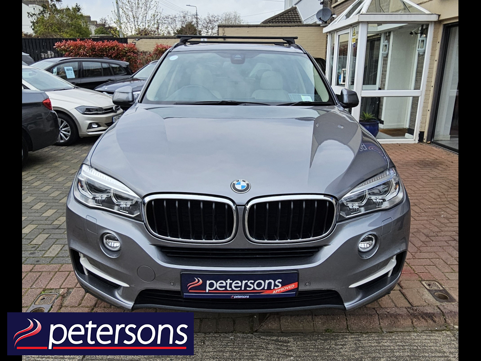 2017 BMW X5 - image 3