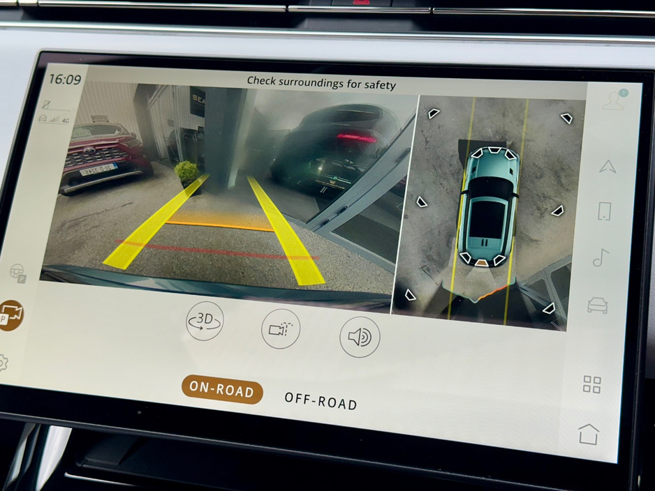 2023 Land Rover Range Rover Sport - image 10