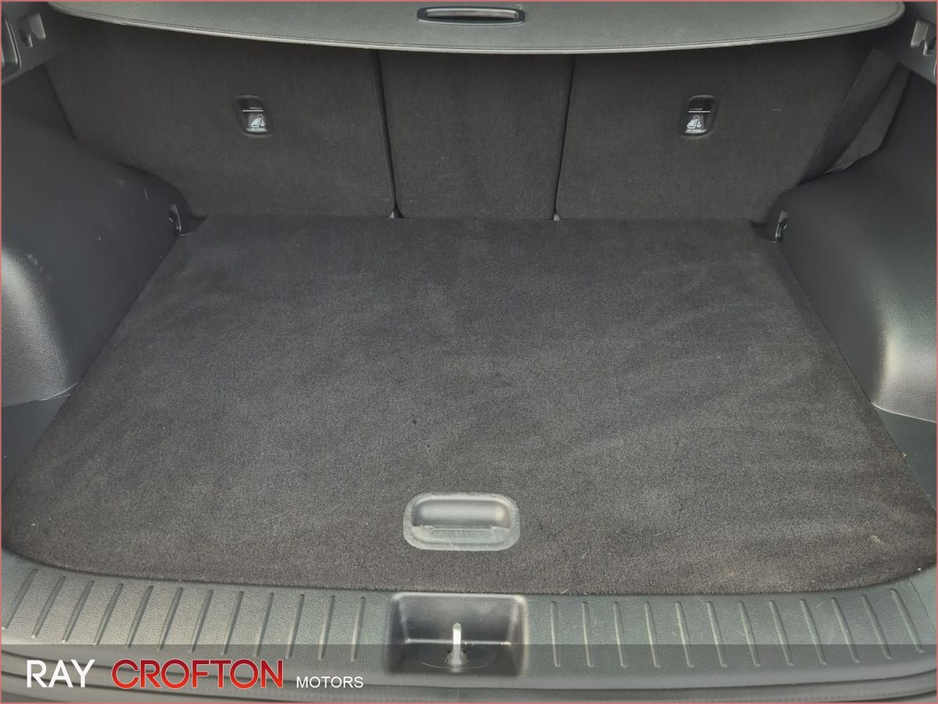 2022 Kia Sportage - image 25