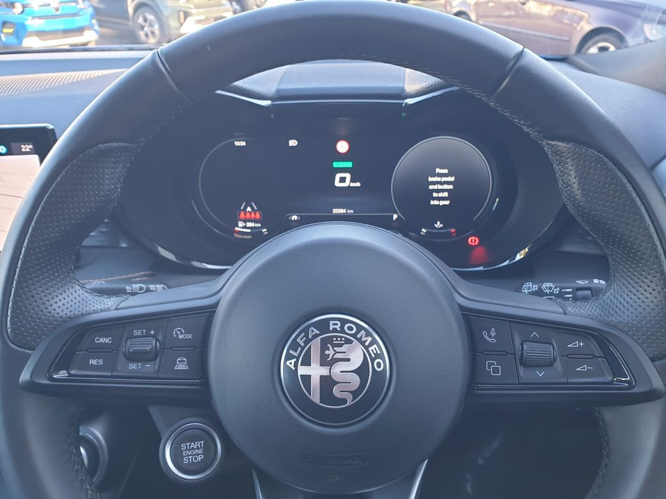 2024 Alfa Romeo Tonale - image 15