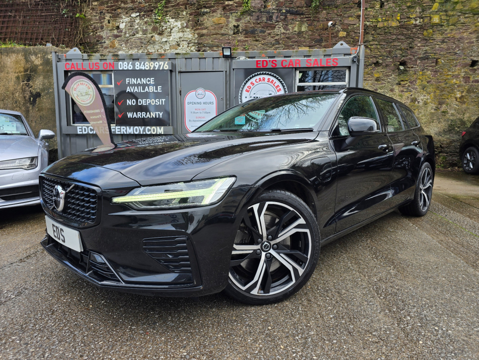 2023 Volvo V60 2.0 T6 350BHP 4 Wheel Drive 2023 (231) €30,950