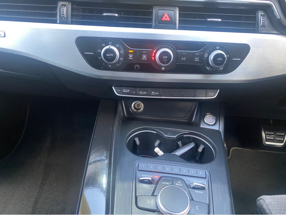 2016 Audi A4 - image 14