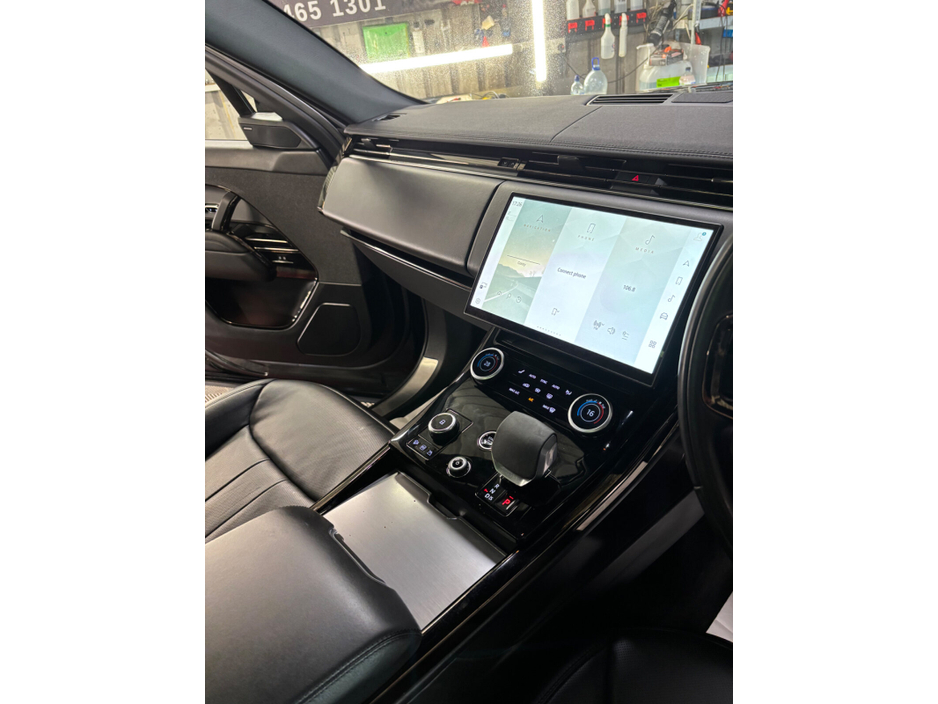 2022 Land Rover Range Rover Sport - image 9