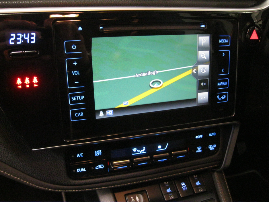 2016 Toyota Auris - image 23