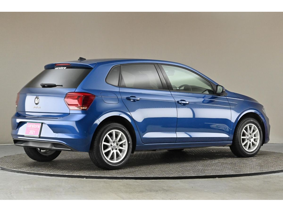 2021 Volkswagen Polo - image 10