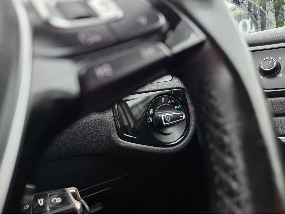 2013 Volkswagen Golf 1.4 HIGHLINE EDITION ALCANTARA PARKING SENSORS - SIMI DEALER - LOW ROAD TAX BAND