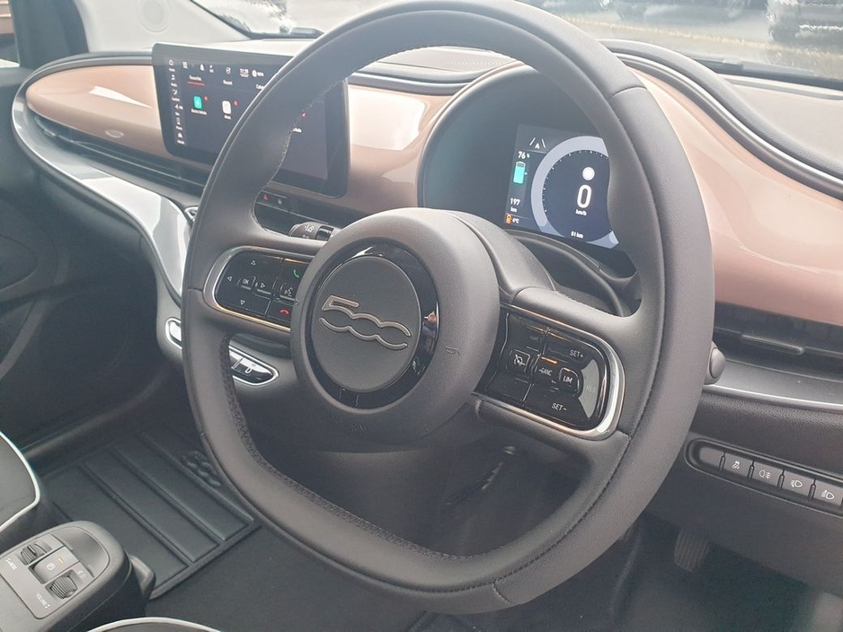 2025 Fiat 500 Icon 42kWh (320Kms WLTP Range) €19,950