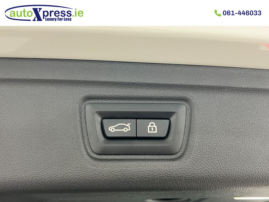 2020 BMW 3 Series - image 21