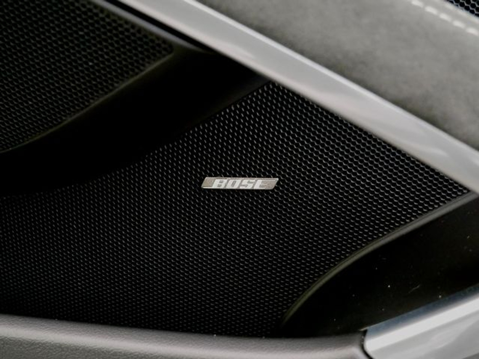 2023 Porsche Cayman - image 25