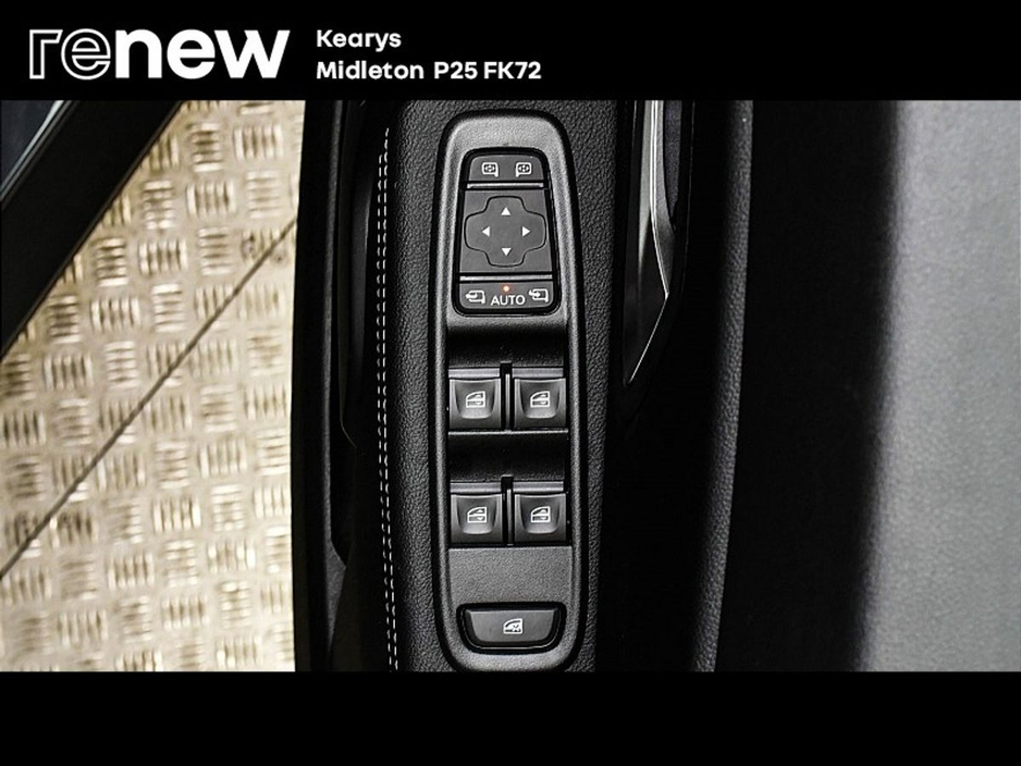 2023 Dacia Duster - image 18