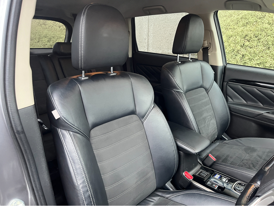 2019 Mitsubishi Outlander JURO PHEV 221BHP 4WD HYBRID 2.4 PETROL //REVERSE CAMERA//KEYLESS ENTRY//HALF LEATHER HEATED SEATS// €19,950