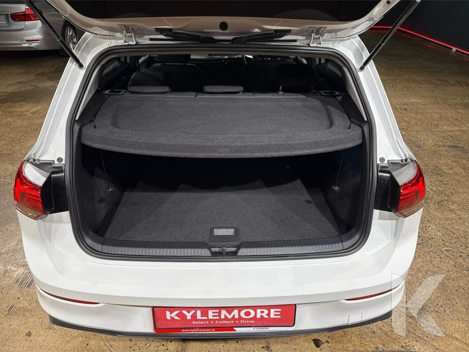 2022 Volkswagen Golf - image 11