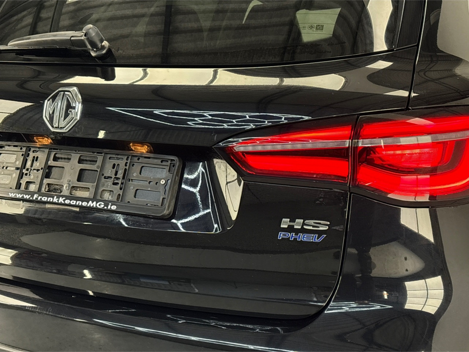 2023 MG HS EXCLUSIVE PHEV AUTO**PANORAMIC SUNROOF**DIGITAL DASH**TOUCHSCREEN MEDIA**APPLE CAR PLAY**HEATED LEATHER SEATS**CRUISE CONTROL**AMBIENT LIGHTING**ELECTRIC TAILGATE**REVERSE CAMERA**PARKING SENSORS** €27,995