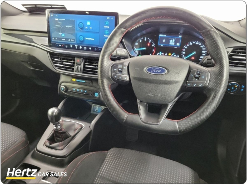 2023 Ford Focus - image 12