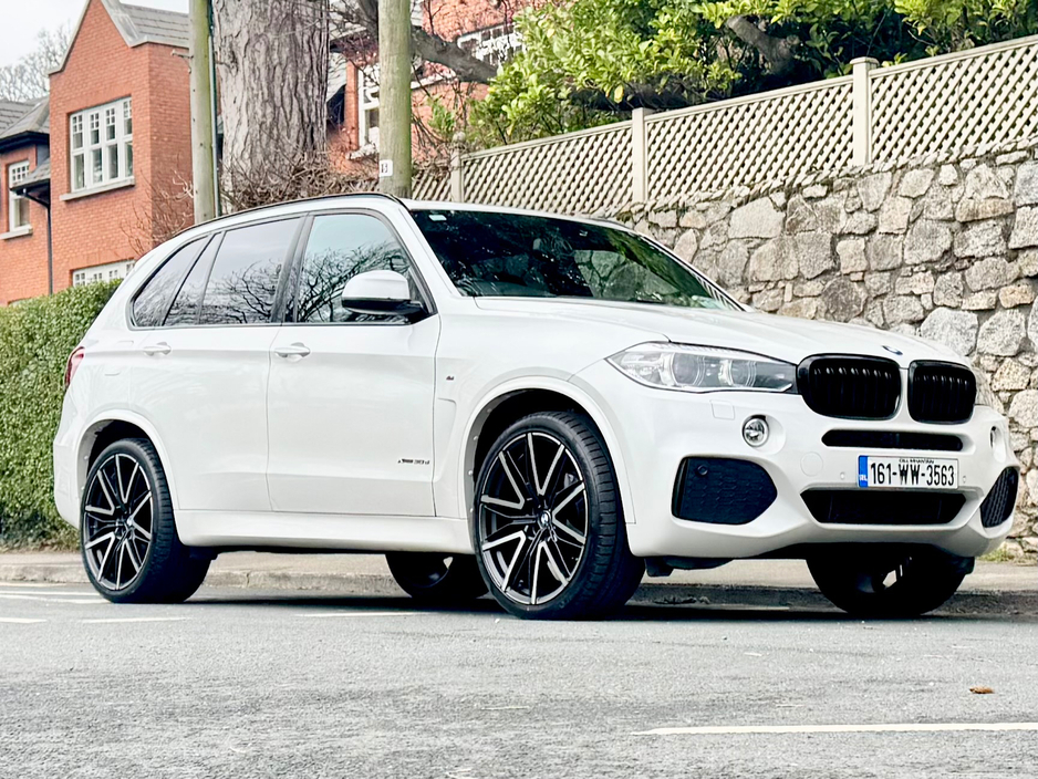 2016 BMW X5 - image 17