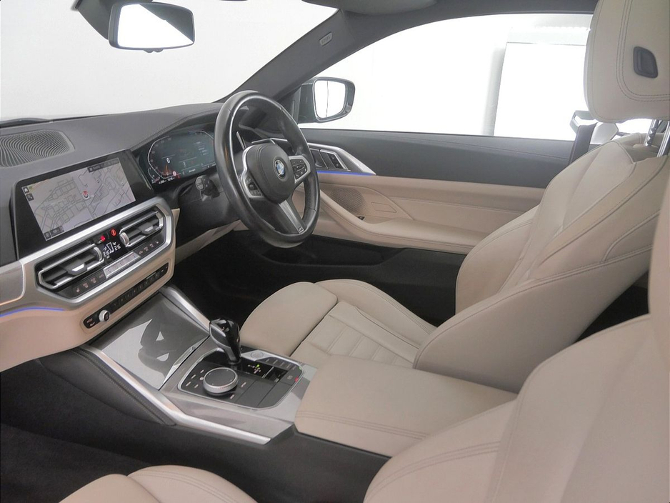 2023 BMW 4 Series - image 6