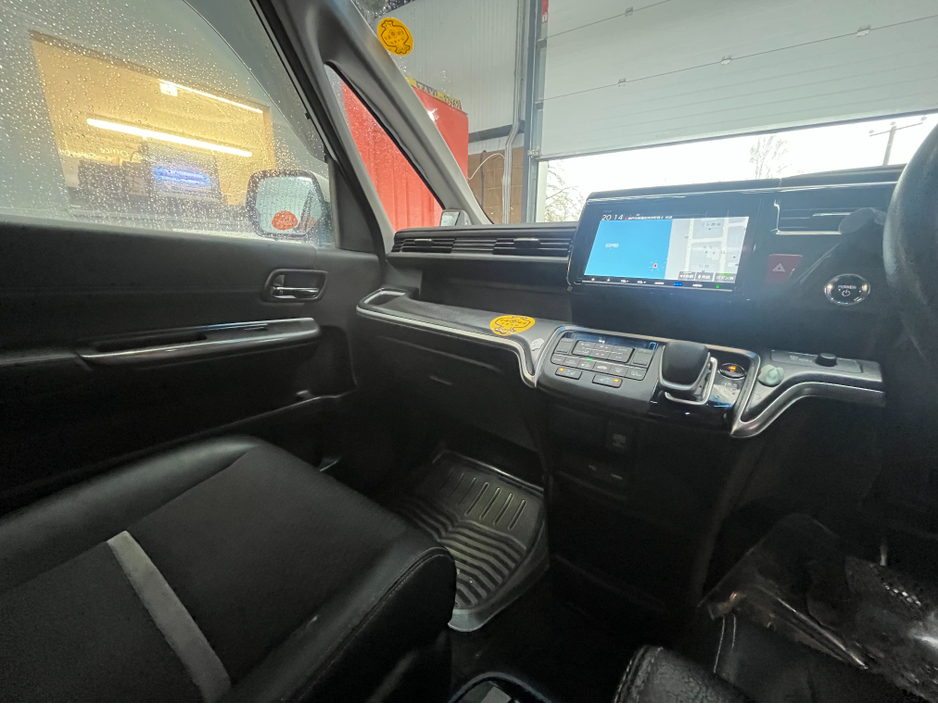 2019 Honda Stepwagon €26950 2019 HONDA STEPWAGON SPADA G EX HYBRID SENSING 7 SEATS 2.0 AUTOMATIC / CRUISE CONTROL / REVERSE CAMERA / HEATED SEATS / AUTOMATIC DOORS €26,950