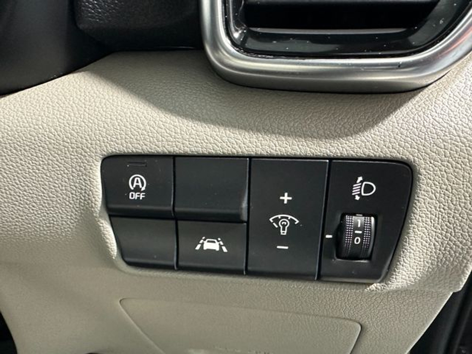 2019 Kia Sportage - image 22