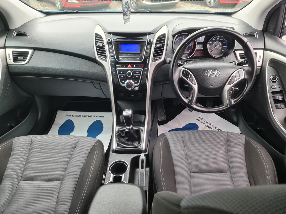 2015 Hyundai i30 - image 7