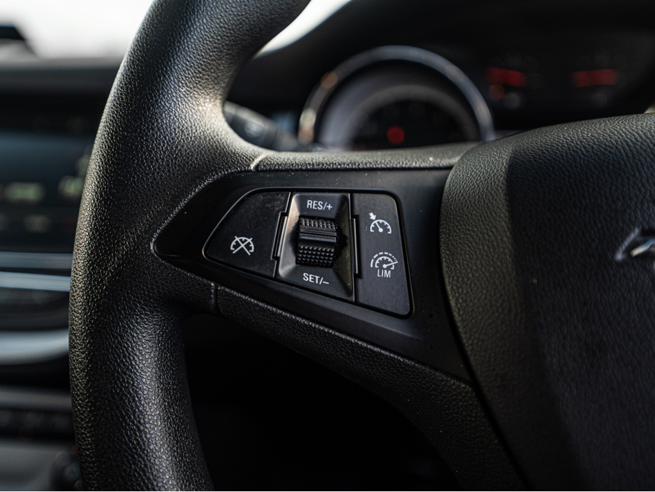 2017 Opel Astra 172 Opel Astra 1.0/High spec/Irish/1yr warranty €10,888