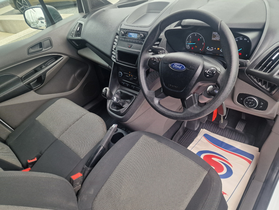 2022 Ford Transit Connect - image 7